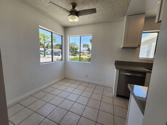 Building Photo - Costa Serena 55+.  3 Bedrooms/2 full baths