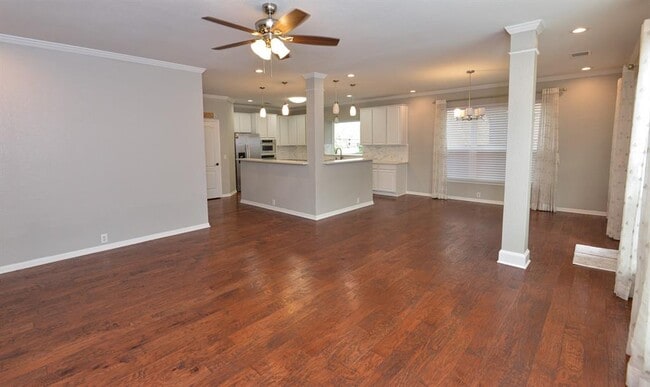 Building Photo - 8517 Sweet Cherry Dr