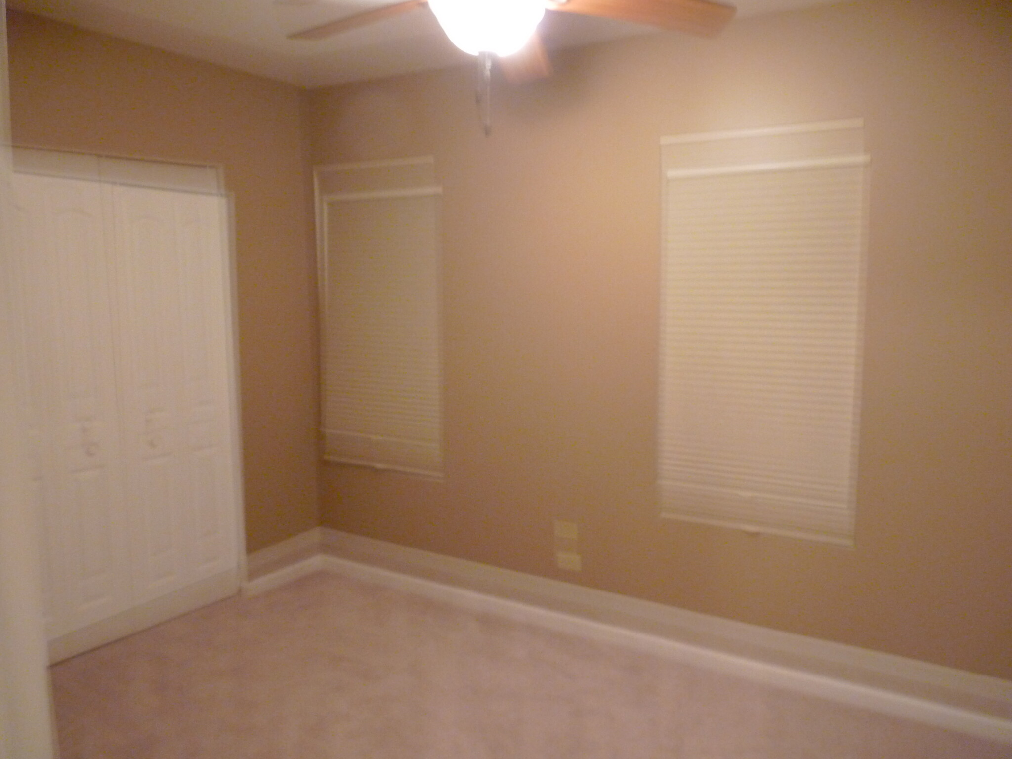 2nd Bedroom - 1236 S Washington St