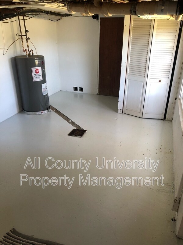 Building Photo - 23707 SE Hawthorne Rd