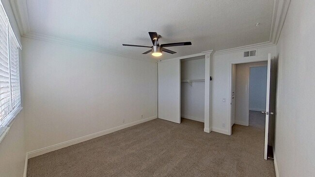 Building Photo - 24671 Paige Cir