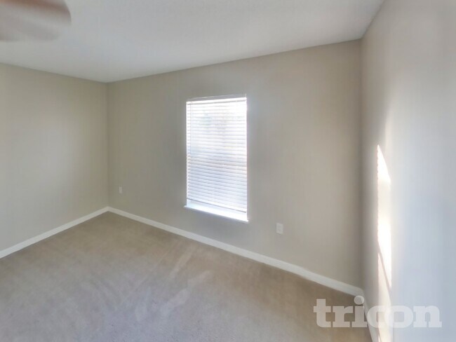 Building Photo - 10323 Frog Pond Dr