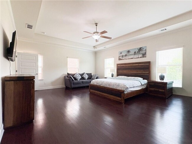 Building Photo - 10643 Naramore Ln