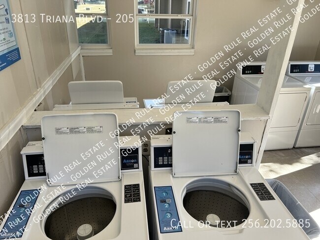 Building Photo - 3813 SW Triana Blvd