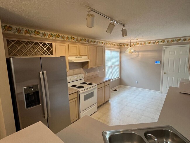 Building Photo - Terrific 3BD, 2BA Home in Prime Location Near Downtown Durham, Southpoint Mall, and RTP