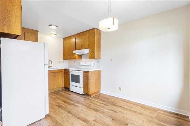 Building Photo - 1501 Verdi St