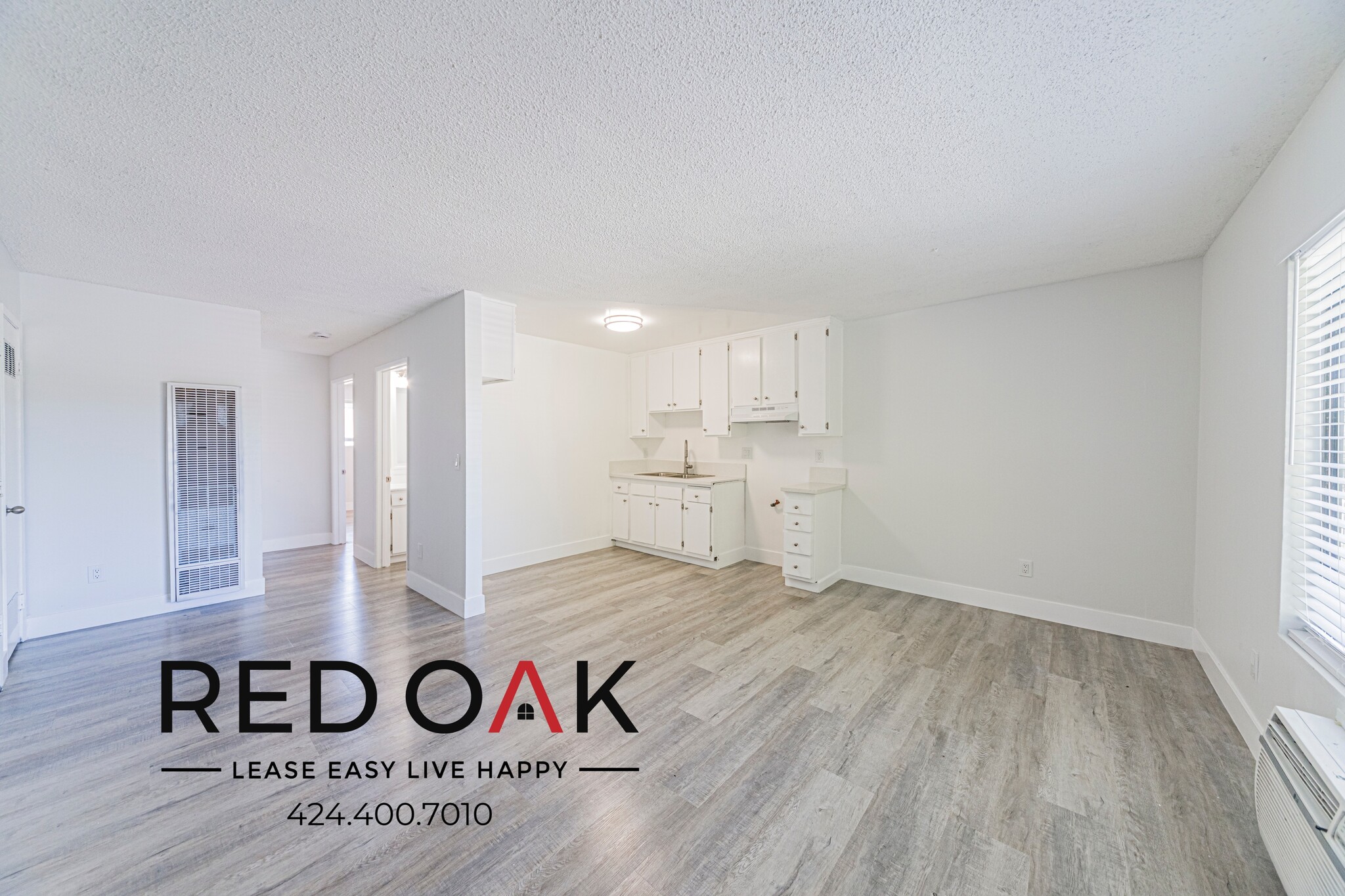 Building Photo - 12883 San Fernando Rd