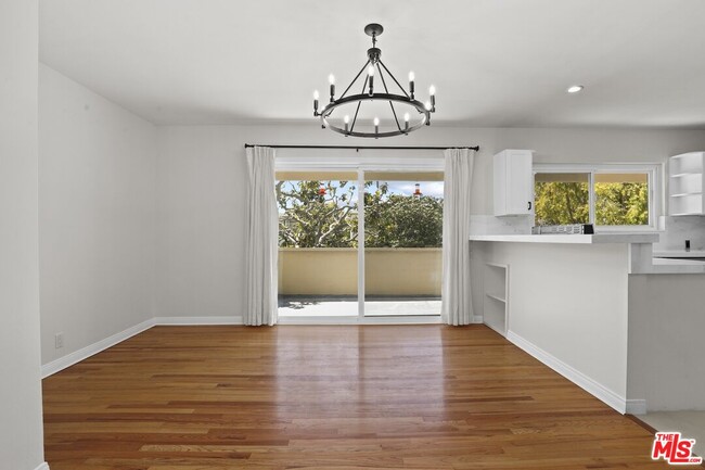 Building Photo - 3200 S Sepulveda Blvd