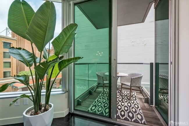 Building Photo - 338 Spear St