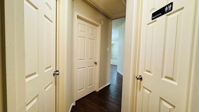 Building Photo - 3838 St Simon Manor Dr