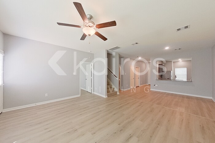 Building Photo - 10722 Hillside Creek Dr