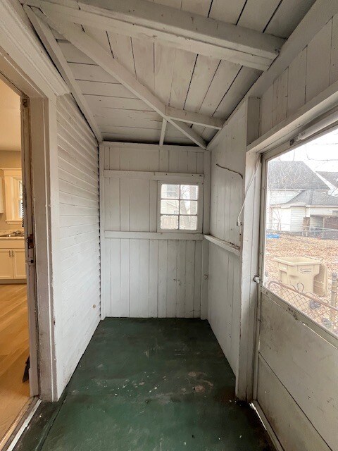 Building Photo - 911 E Washington St