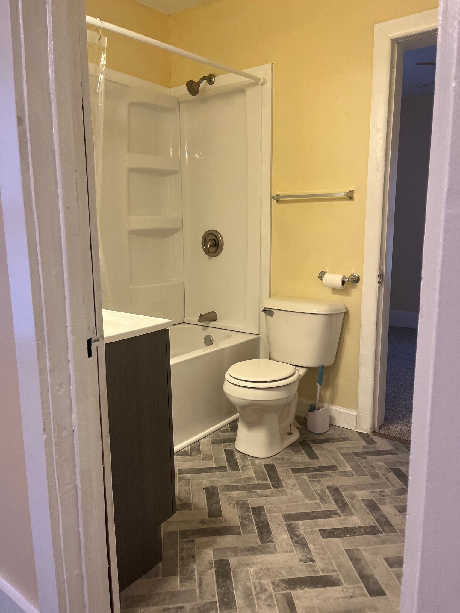 Building Photo - 412 Rafter St