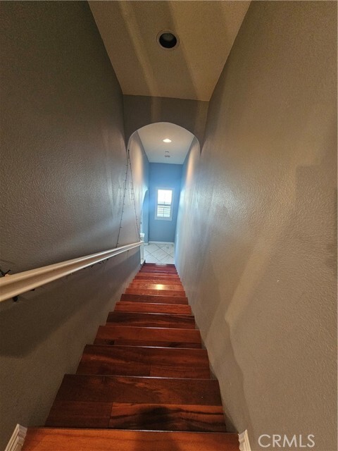 Building Photo - 667 S Melrose St