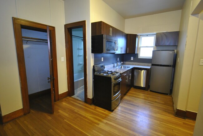 Studio Reno Kitchen - 414 Division