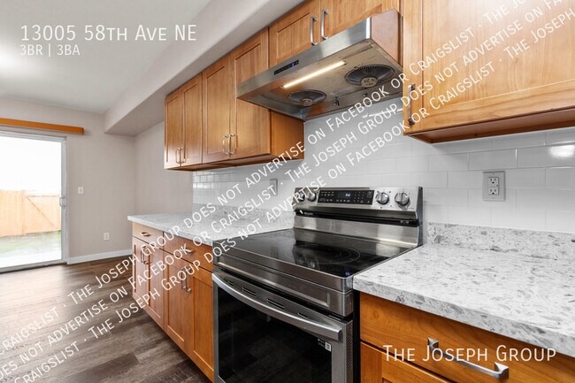 Building Photo - 13005 58th Ave NE