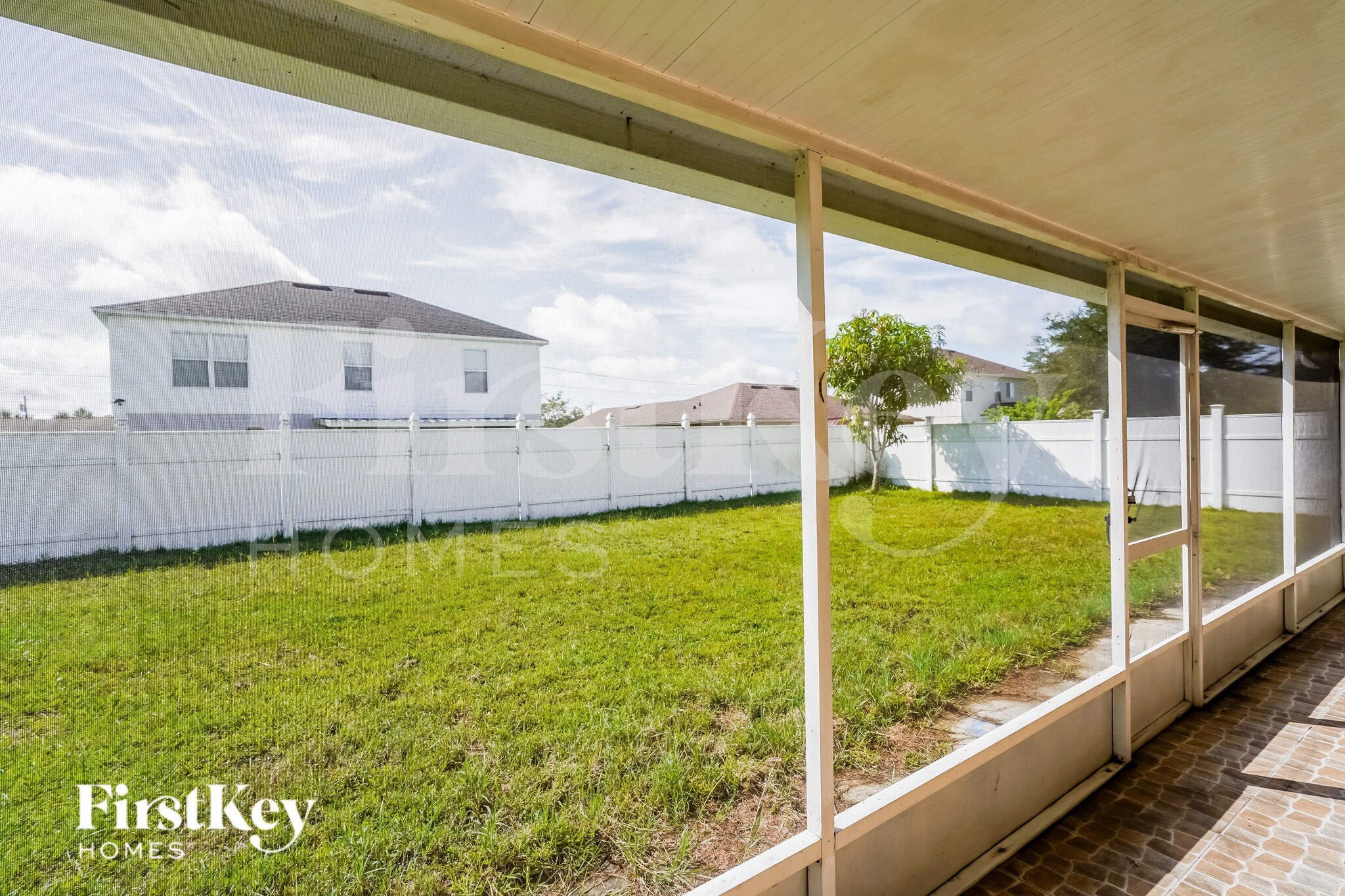 Building Photo - 873 Jarnac Dr