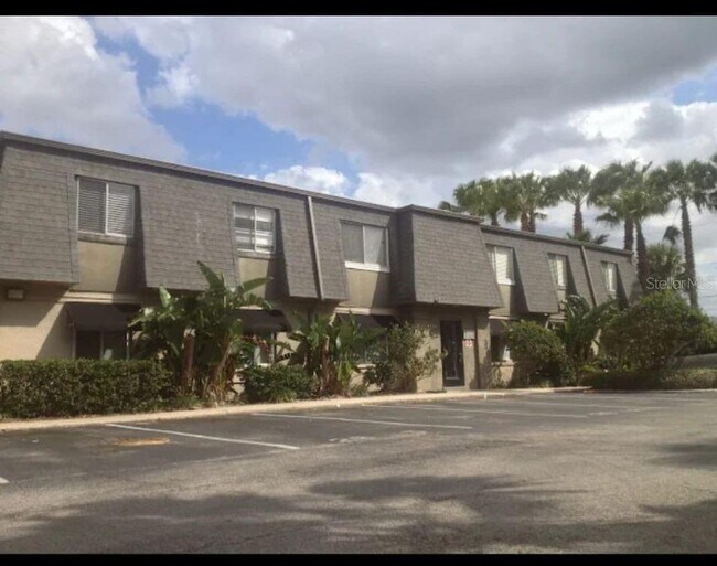 Building Photo - 1918 Conway Rd