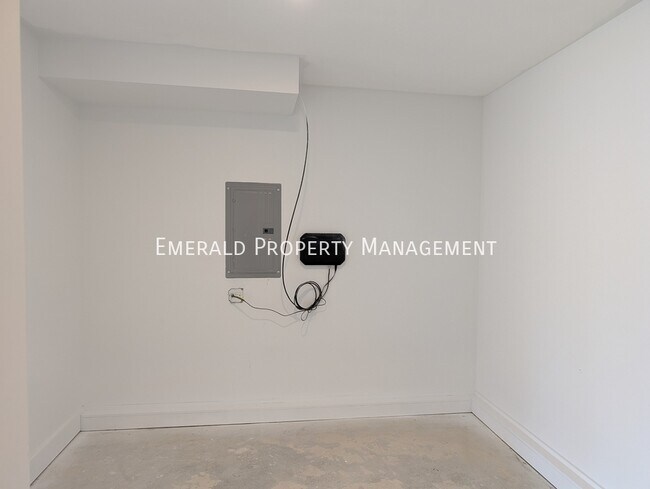 Building Photo - 2737 11th St