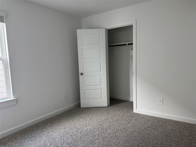 Building Photo - 10203 Spring Branch Trail
