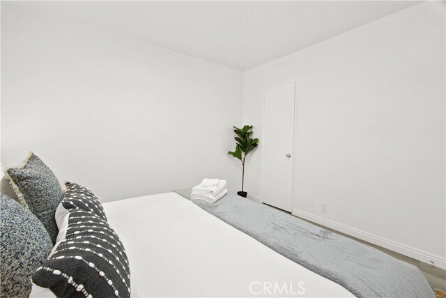 Building Photo - 837 S Sierra Vista Ave