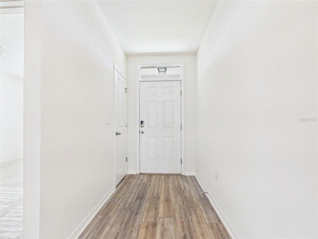 Building Photo - 4942 SW 97th Ln