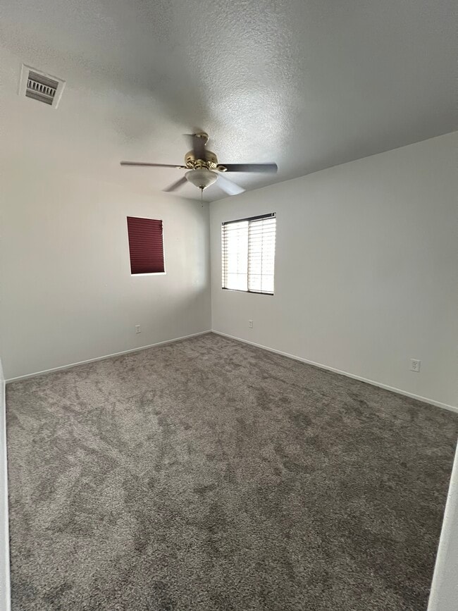 Building Photo - 12933 La Costa Ct