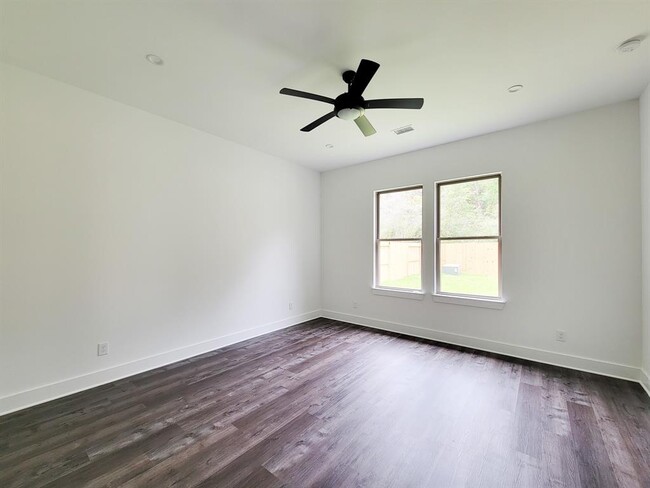 Building Photo - 18219 Polo Meadow Dr