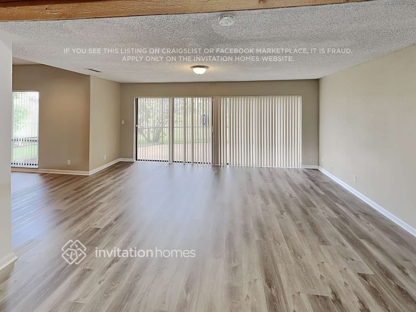Building Photo - 8041 Buttonwood Cir