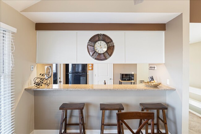 Building Photo - 415 Staniel Cay Dr