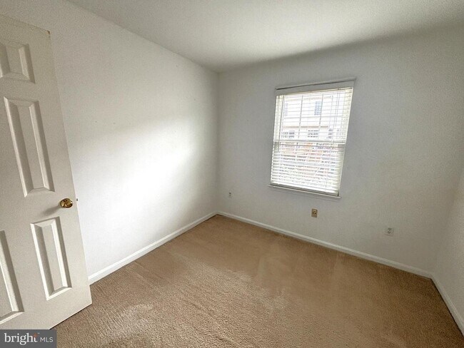 Building Photo - 6761 Jenny Leigh Ct