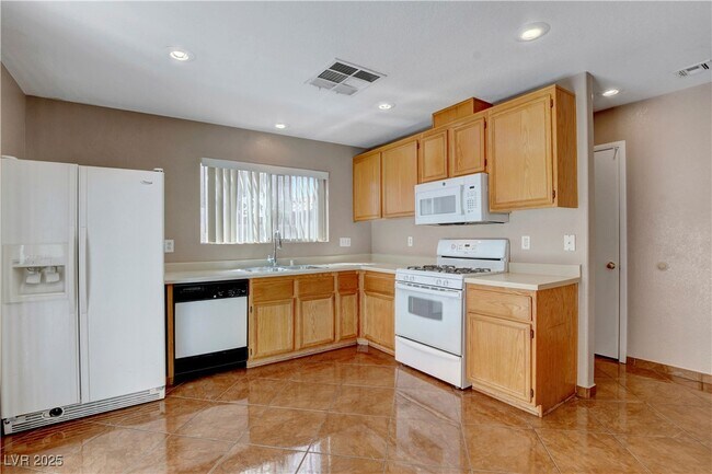 Building Photo - 1259 Black Cherry St