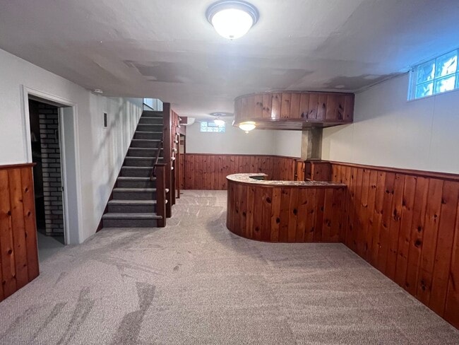 Building Photo - Adorable 2 Bedroom home with finished basement!