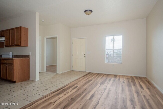 Building Photo - 5030 Fairbanks Dr