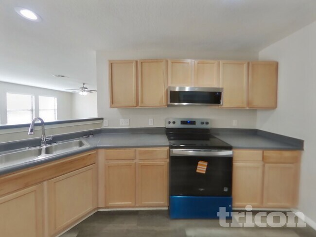 Building Photo - 5617 Victory Gallop Dr