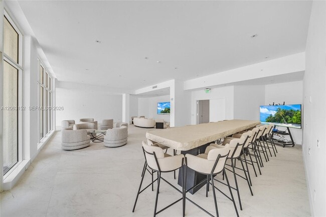 Building Photo - 4201 N Ocean Blvd