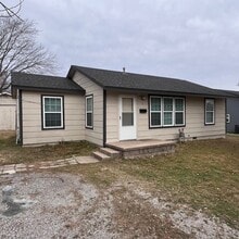 Building Photo - 9 W 42nd St