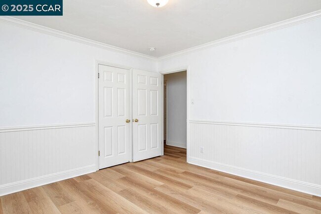 Building Photo - 1830 Pine St