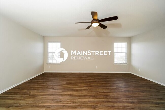 Building Photo - 3 Bedroom Pet-Friendly Home in Hutto, TX with Main Street Renewal