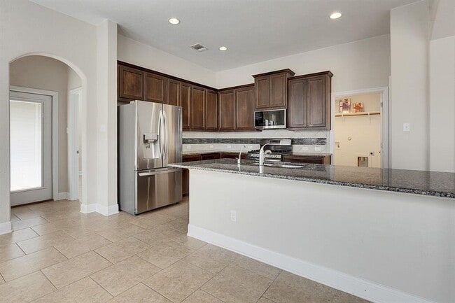 Building Photo - 3215 Honey Peach Way