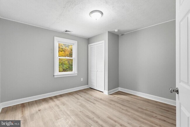 Building Photo - 48925 Chisleytown Rd