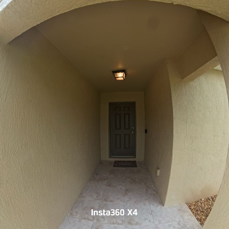 Building Photo - 25283 Canterbury Dr