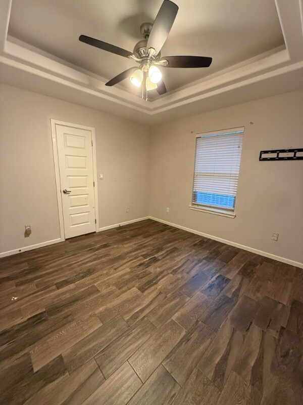 Building Photo - 1321 Combs Ave
