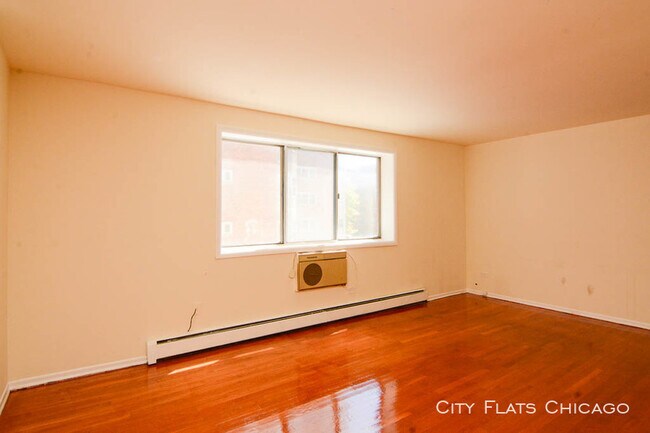 Building Photo - 850 W Margate Terrace