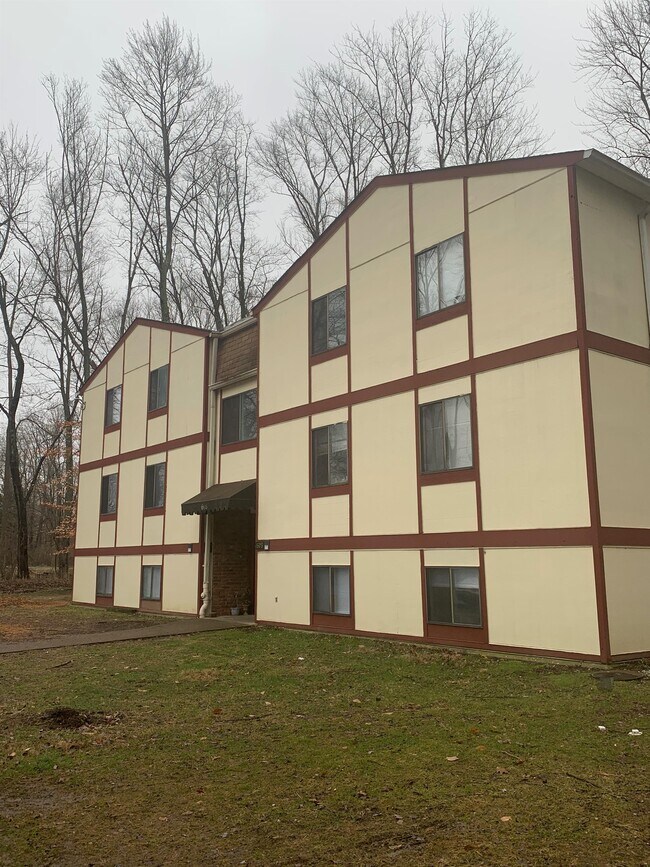 Primary Photo - 605 Hanna Ave