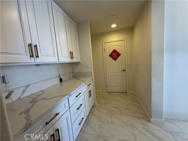 Building Photo - 5473 Stoneview Rd