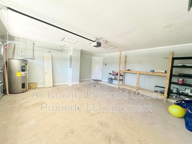 Building Photo - 847 Kell Aire Dr