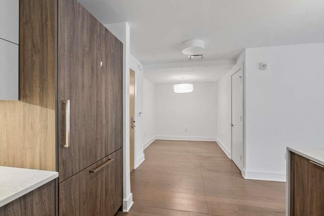 Building Photo - 9 Ave at Port Imperial