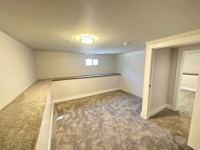 Building Photo - 2928 W Lehi Dr