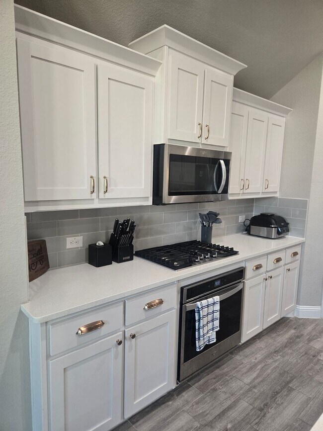 Building Photo - COMING SOON!!! Beautiful 4 bedroom home located in the prestigious Morningstar community in Aledo!